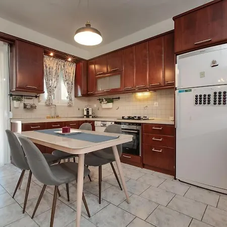 Tommy'S Family Apartment Katerini Exterior photo